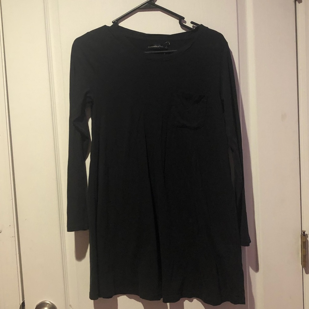black long-sleeve dress
